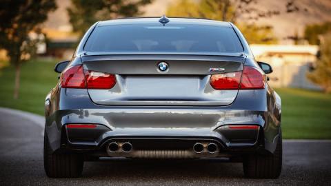 Chrysler, BMW Owners Confront Frightening Defects